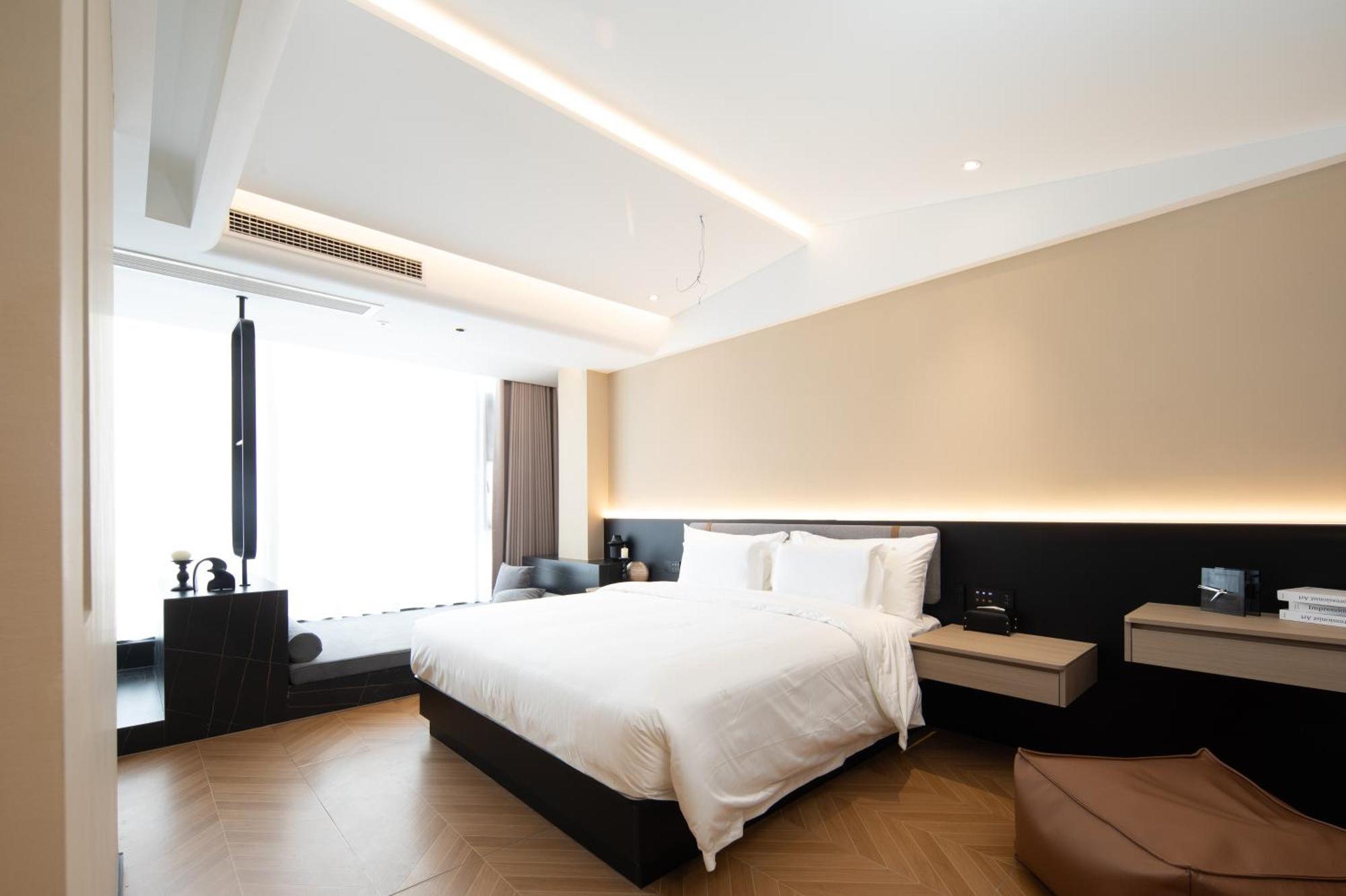 See You Soon At The Ritz Rose Summer Hotel Sanya Eksteriør billede