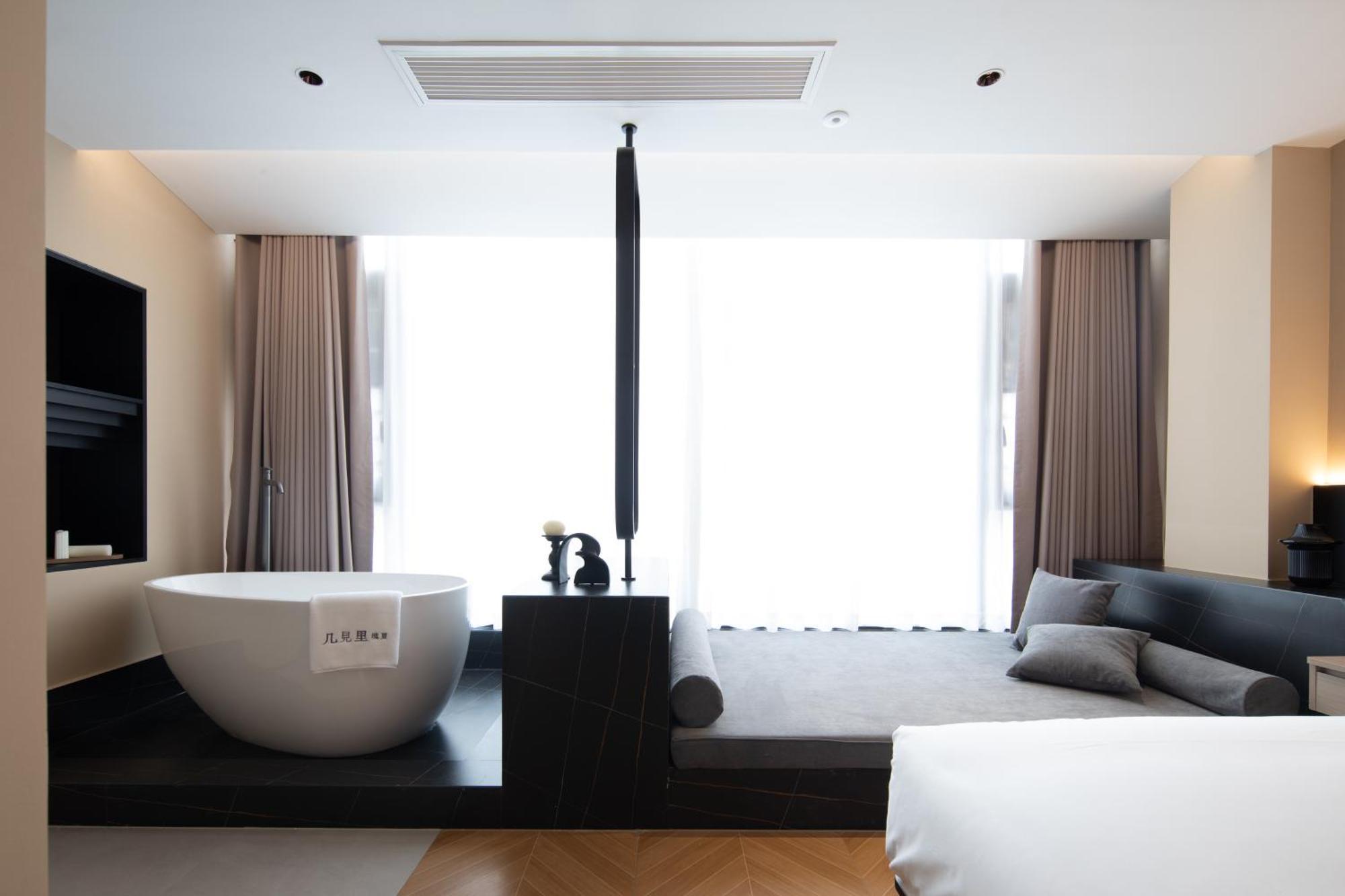 See You Soon At The Ritz Rose Summer Hotel Sanya Eksteriør billede