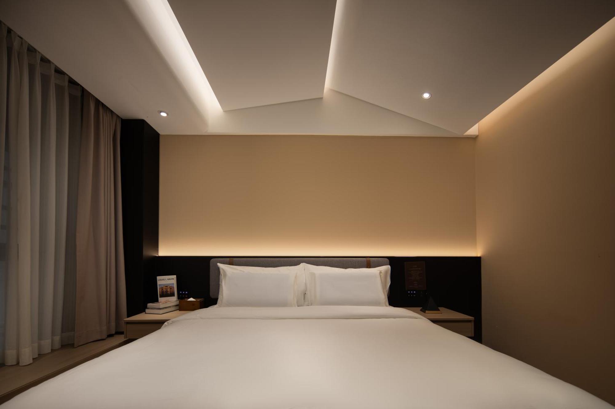 See You Soon At The Ritz Rose Summer Hotel Sanya Eksteriør billede
