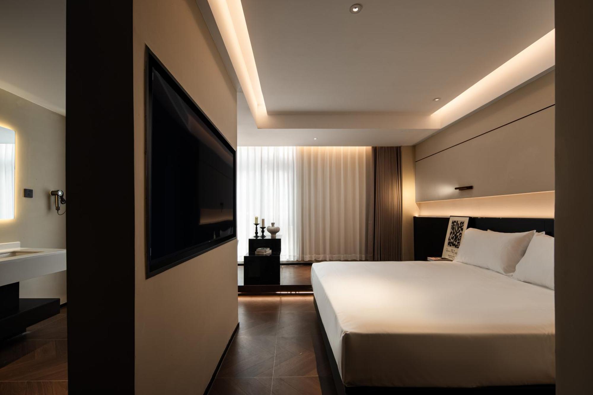 See You Soon At The Ritz Rose Summer Hotel Sanya Eksteriør billede